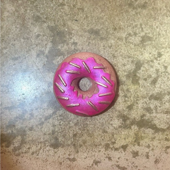 Handcrafted Goat Milk Donut Soap- Bakery Collection - Picture 4 of 8